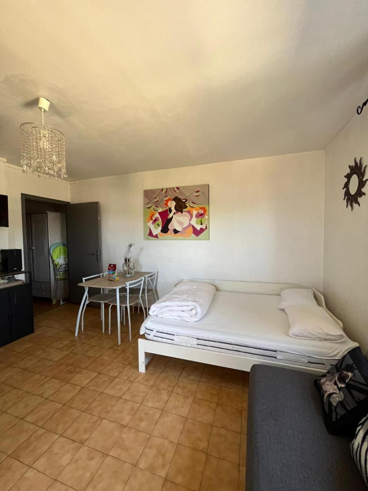 Appartement En Rez De Villa Beausite Мандельё-ла-Напуль Экстерьер фото